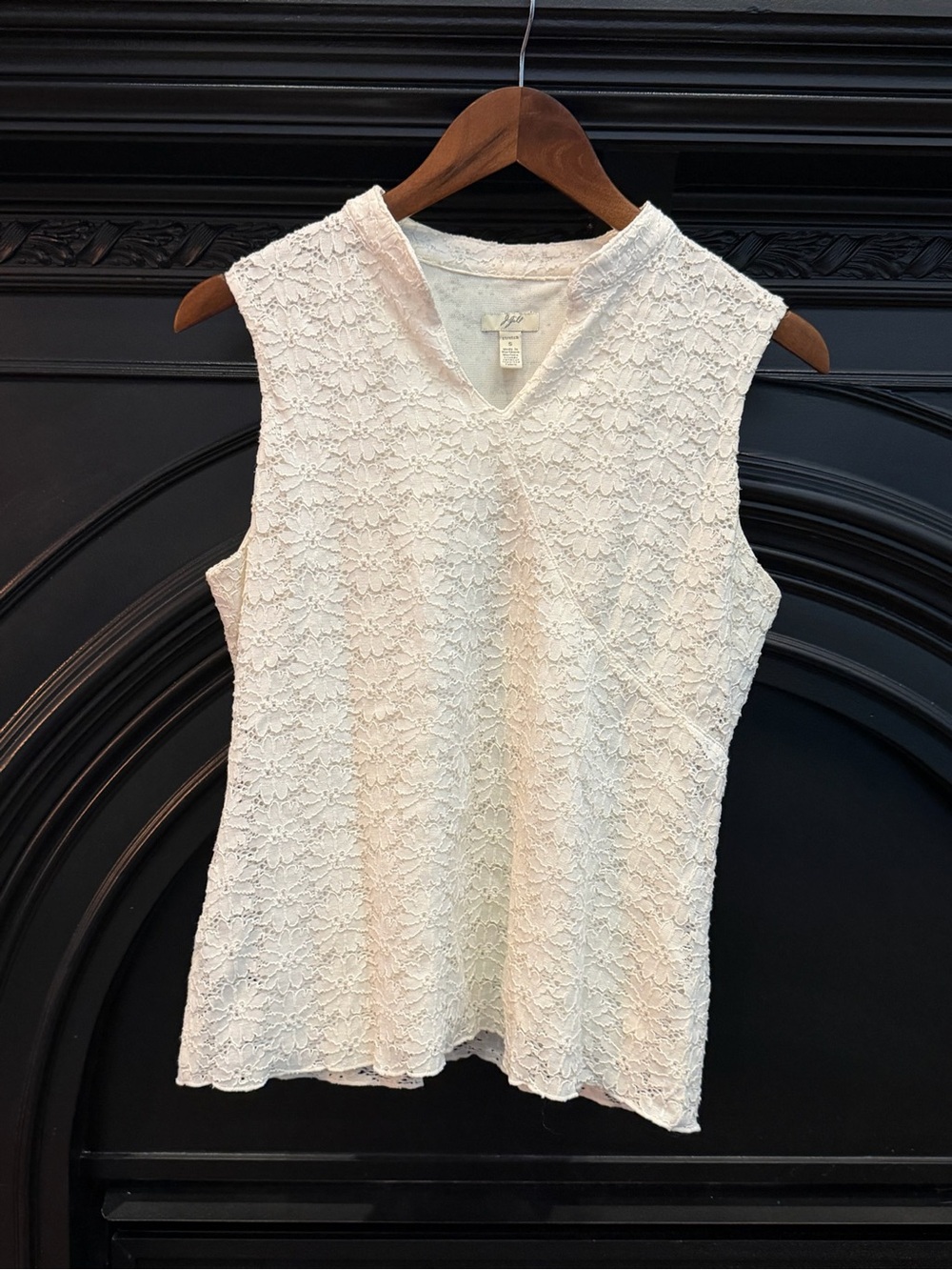 J. Jill Sleeveless White Floral Lace Top